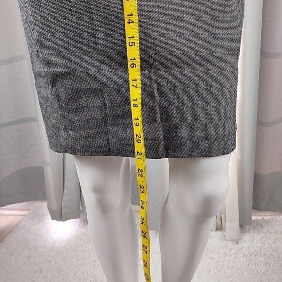 APT. 9 Women's The Torie Gray Pencil Back Zip Midi Skirt. Size 10 - Picture 6 of 11